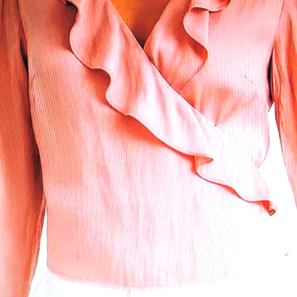 A New Day Pink Crossover Ruffled Waist Length Trumpet Sleeves Size Medium NWT
